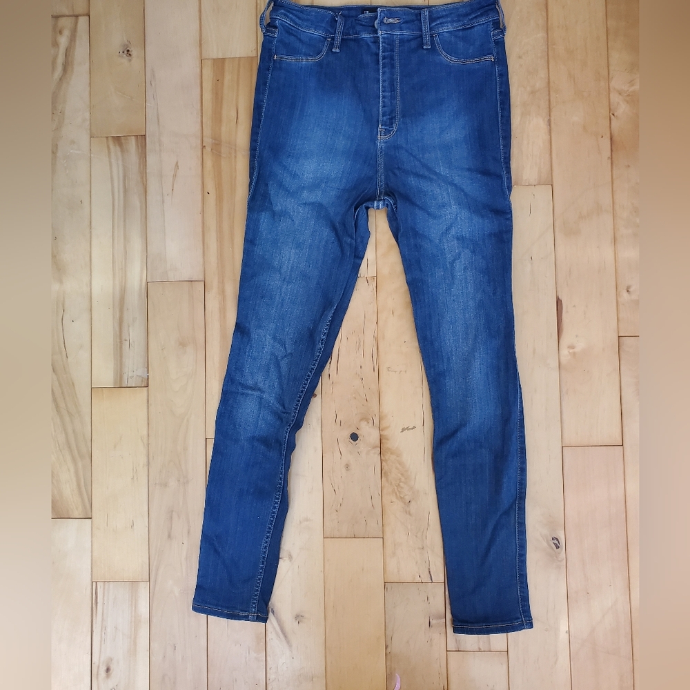 Hollister Women's Classic Blue Skinny Jeans Size 11 (30x28)